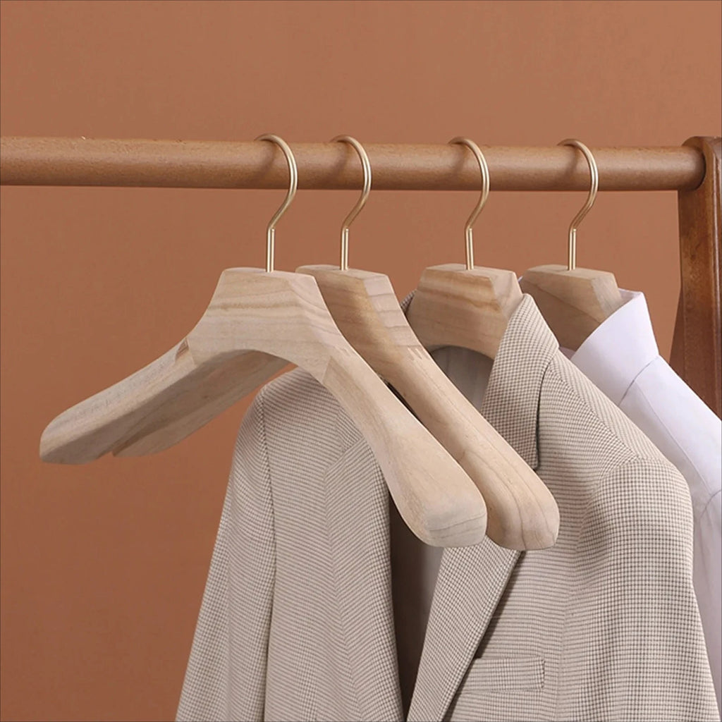 1pc Natural Camphor Wood Hanger Wardrobe Clothing Wide Shoulder Suit Clothes Hang Non-slip Clothes Rack 43x3cm